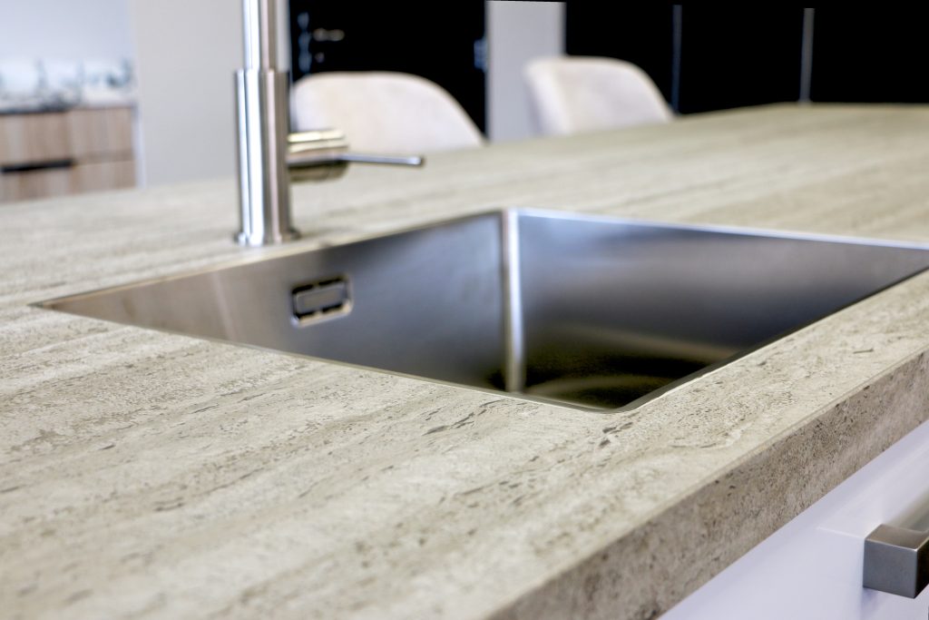 Spoelbak in keukenblad